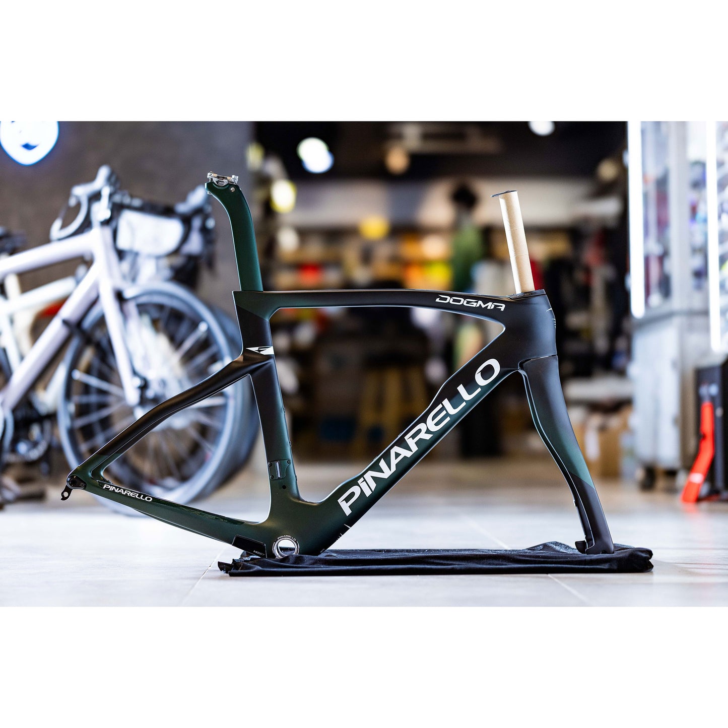 Pinarello Dogma F Disc Frameset - Sonic Green